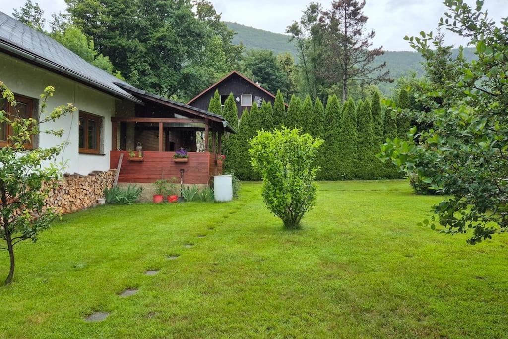 Chaloupka Amalka Daire Rožnov pod Radhoštěm Dış mekan fotoğraf
