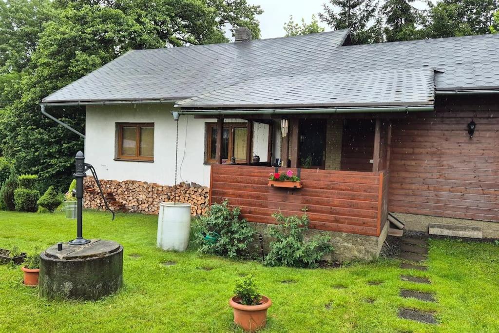 Chaloupka Amalka Daire Rožnov pod Radhoštěm Dış mekan fotoğraf